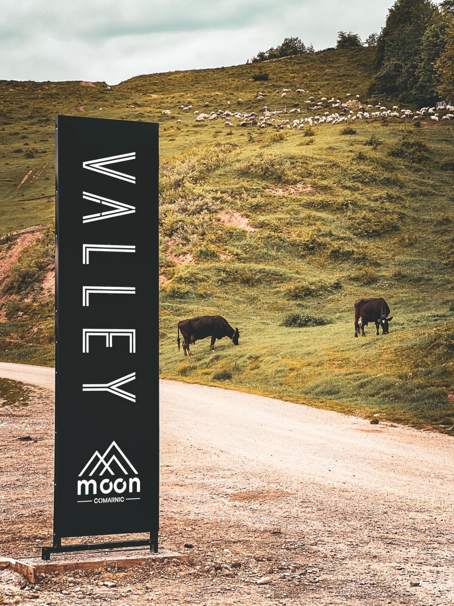 Moon Valley Comarnic Exterior photo
